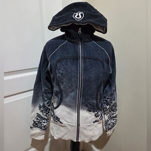 RARE lululemon Black and Cream vintage scuba jacket